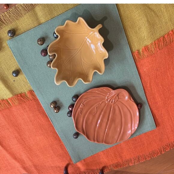 Pier 1 Fall Pumpkin Plate & Leaf Bowl, Stoneware, Petit Fours, Appetizers, set/2 - Picture 5 of 9